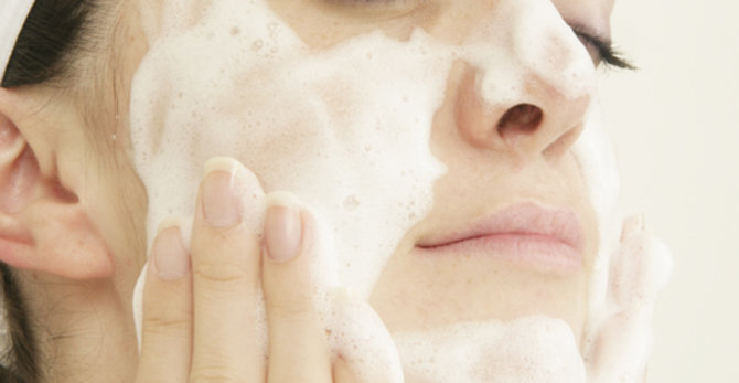 Gel moussant : le nettoyage de peau fraîcheur